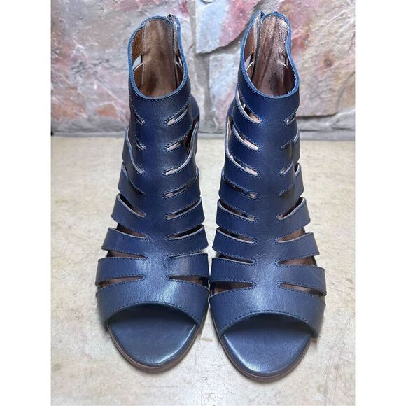 Steve Madden Vendettaa Navy Open-Toe Caged Block Heeled Bootie Sz 8.5B - Picture 2 of 11